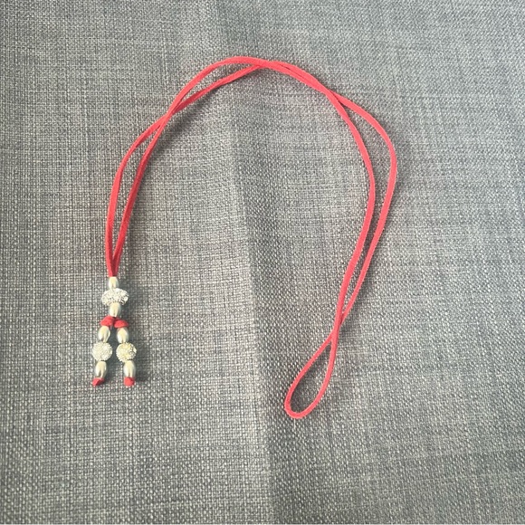 Sparkly necklace with silver and cz type stones on red leather cord adju… - Picture 3 of 9